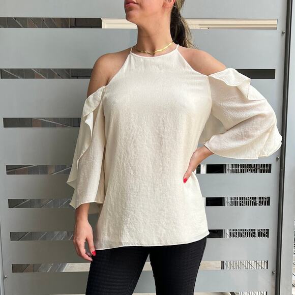 Halston Heritage Cream Reversible Ruffled Cold Shoulder Blouse Size 6 - Picture 2 of 10